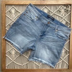Liverpool Jean Shorts Size 10 / 30